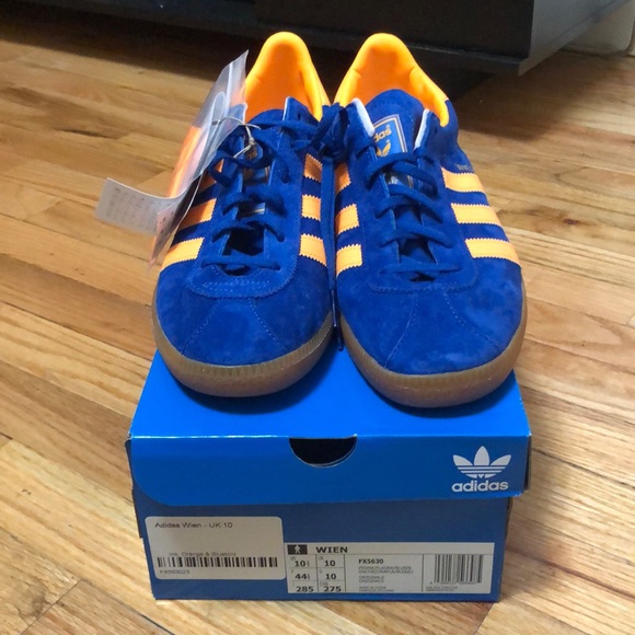 Adidas sneakers - Picture 1 of 5